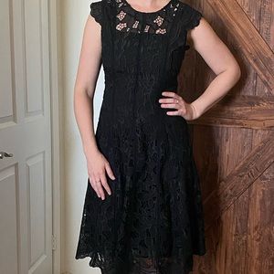 Antonio Melani black floral lace midi dress Sz 2P